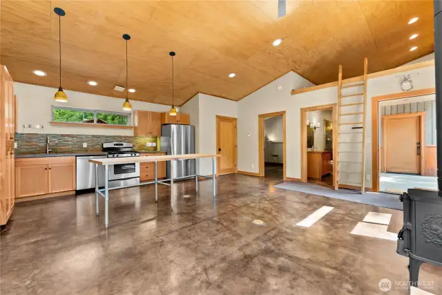 Open kitchen & living space