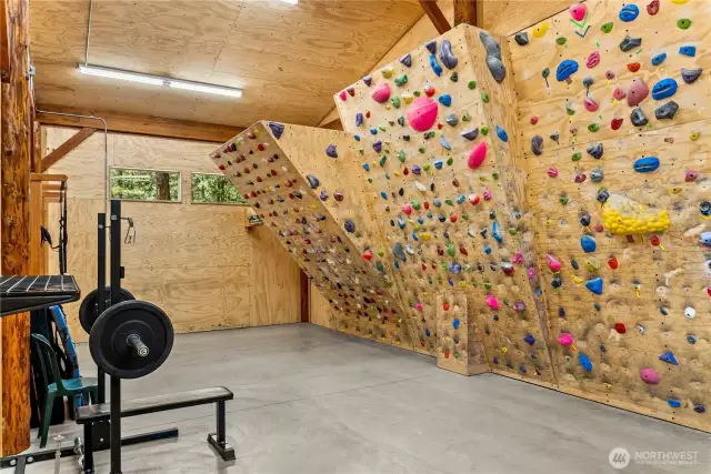 Climbing wall with including Moon Wall