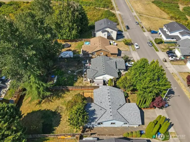 An overhead view of the home and the gorgeous lot.
