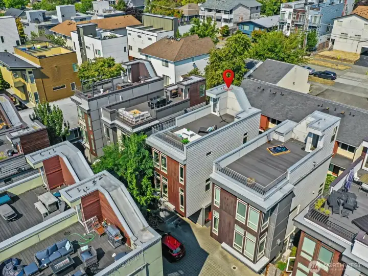Stand alone home with spacious roof deck!