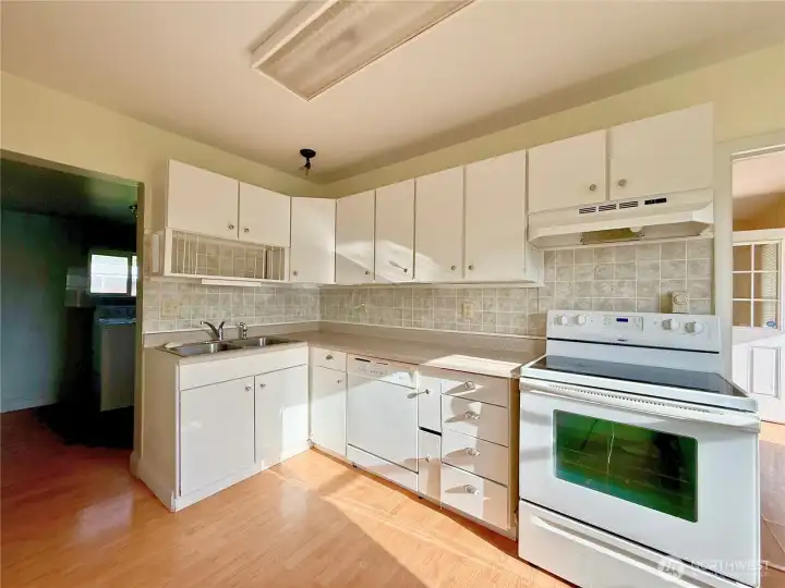 Kitchen - Appliances Included