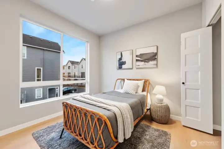 Photographs are for illustrative purposes only. Features, finishes, interior/exterior colors, landscaping and floorplan shown may vary from actual homes built.