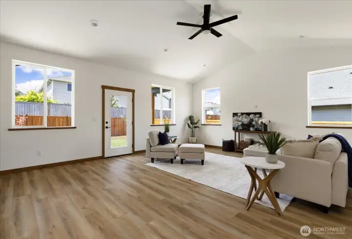 Photos of a similar house in the neighborhood