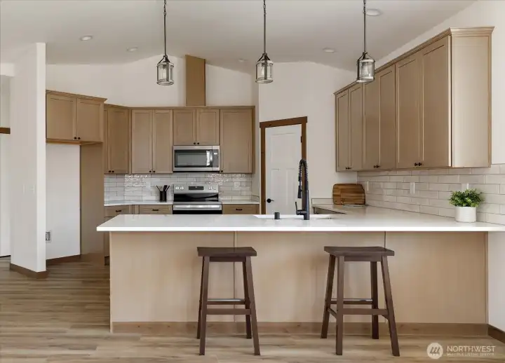 Photos of a similar house in the neighborhood