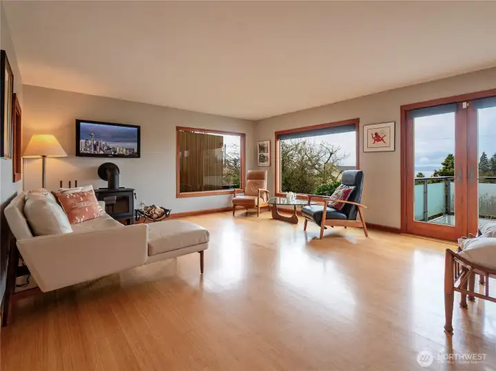 Main floor living room.