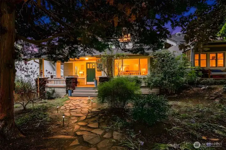 Magical Phinney Ridge Craftsman.