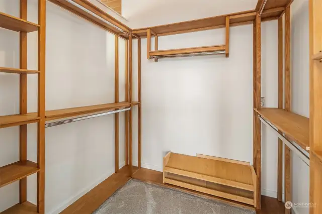 Walk-in closet