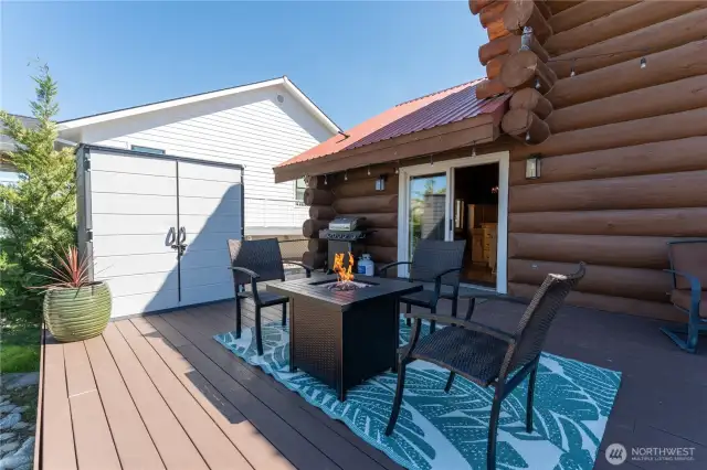 2 sheds for storage