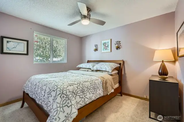 2nd bedroom