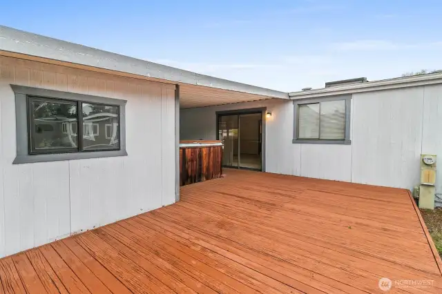 Oversize Deck-Hot Tub no longer at property