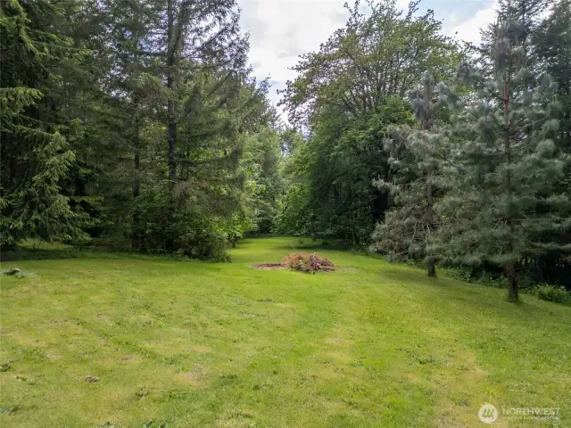 More green space behind mobile.