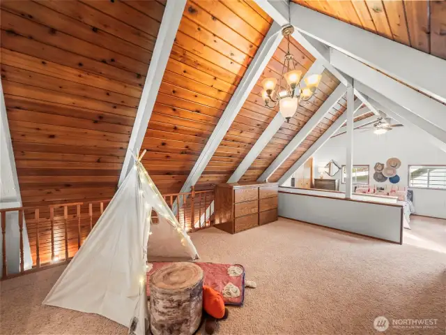 This loft space is so versatile and the perfect place for sleeping bags a plenty!