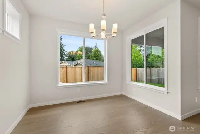 Light and bright dining nook!