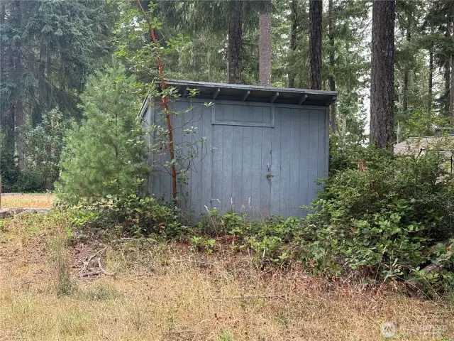 Storage shed