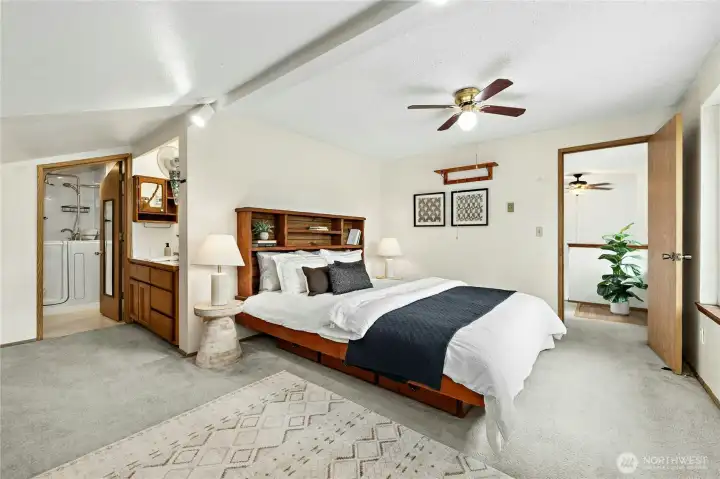 Primary bed Primary bed