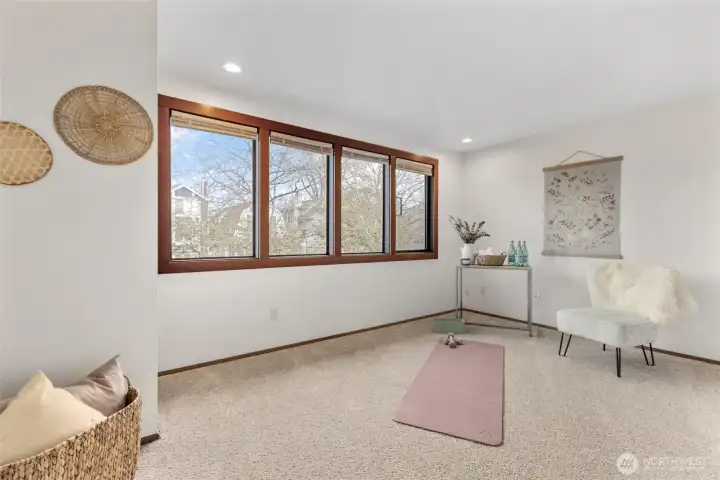 Large loft space for office den