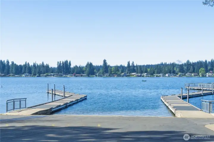 1 mile to Wenberg County Park - Boat Launch
