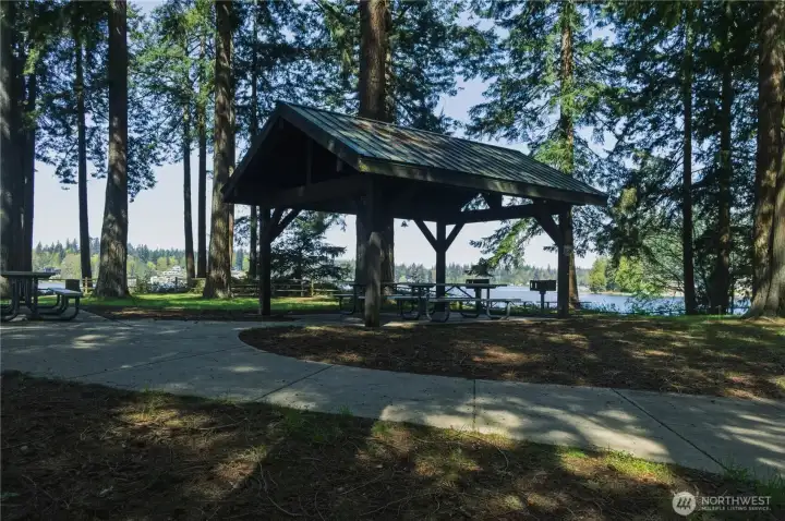 1 mile to Wenberg County Park - Picnic Area one of many.