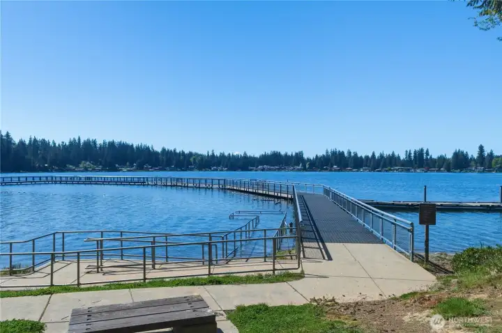1 mile to Wenberg County Park - Wrap around dock