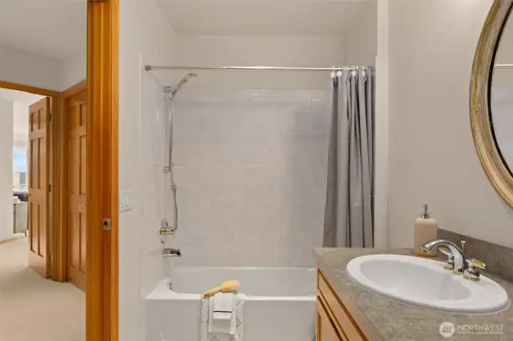 Upstairs full bath