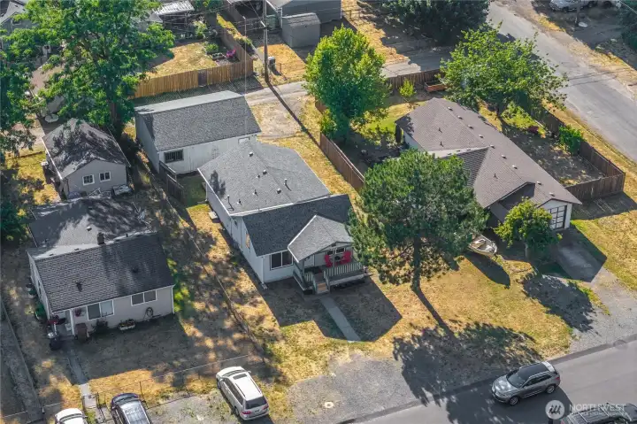 No HOA and incredible future potential No HOA and incredible future potential