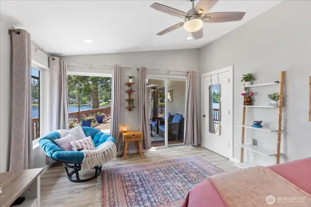 A second suite with views for days.