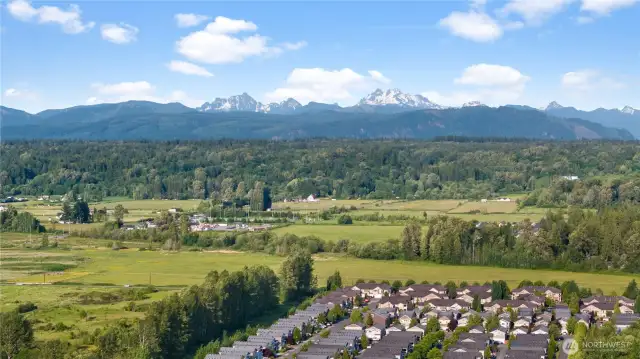 Enjoy parks, a basketball court, soccer field, and play area steps away!