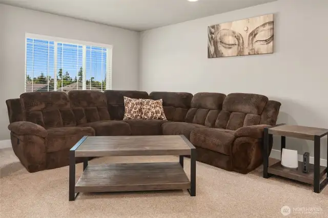 Upper Level Bonus Room