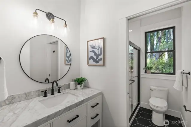 Jr. Primary suite on main level bathroom