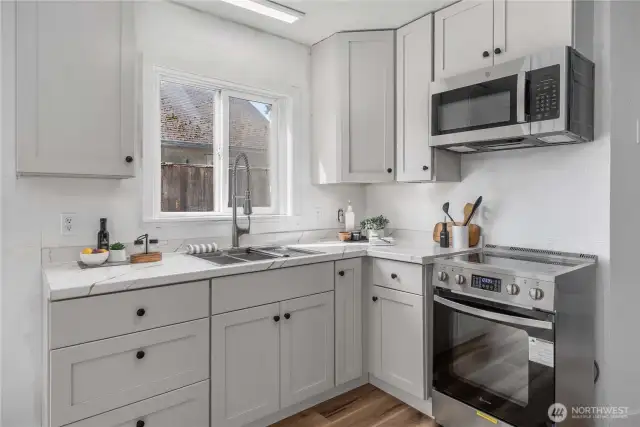 Updated kitchen for your enjoyment.