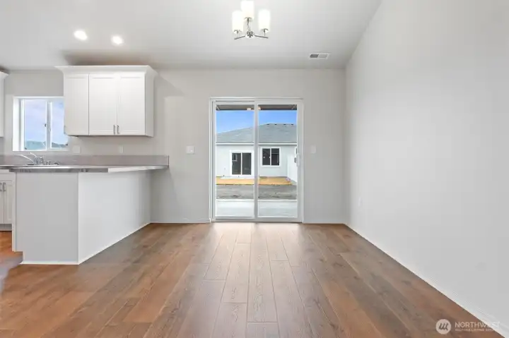 Photo of previously built home. Home may feature additional upgrades not available. Photos/build my vary.