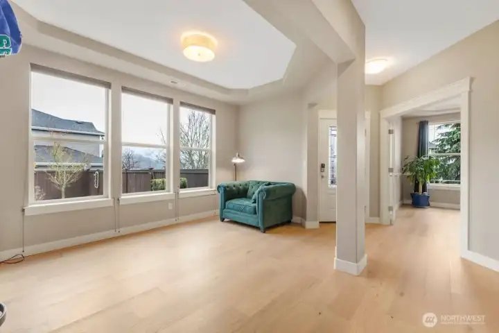 Additional view of the flex room.