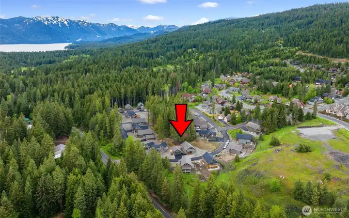 Step outside this charming Roslyn Ridge cabin and explore miles of trails for biking, hiking, snowmobiling, and year-round adventure.