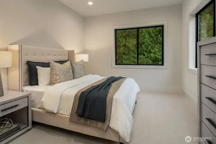 Spacious main floor en-suite