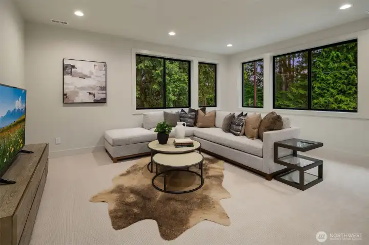 Flexible upper floor bonus room