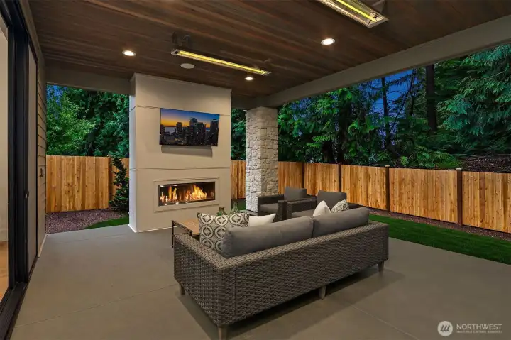 Outdoor covered living area