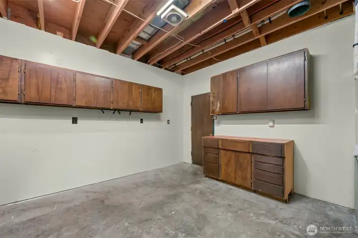 Extra shop space located behind the garage. Extra shop space located behind the garage.