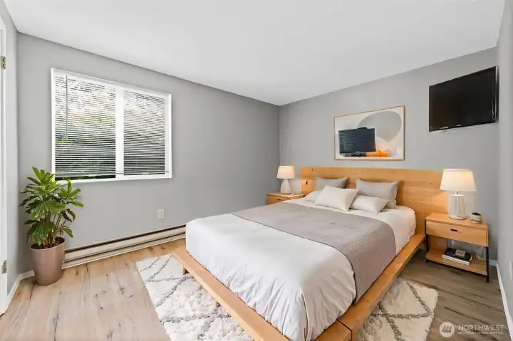 Primary bedroom v/staged