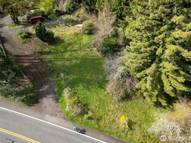 South of Burton, this tiny parcel is a great foothold on Vashon.