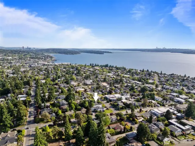 Discover your dream home in the heart of Kirkland — ideal location, stunning views, and modern comfort all in one. Don’t miss this must-see opportunity.