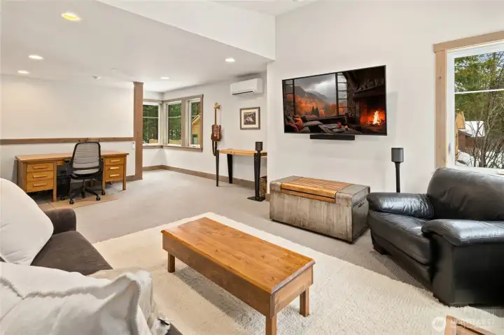 Bonus req/bedroom above garage with ensuite