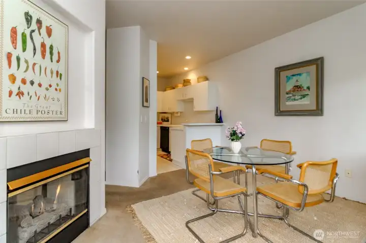 Kitchen breakfast dining space