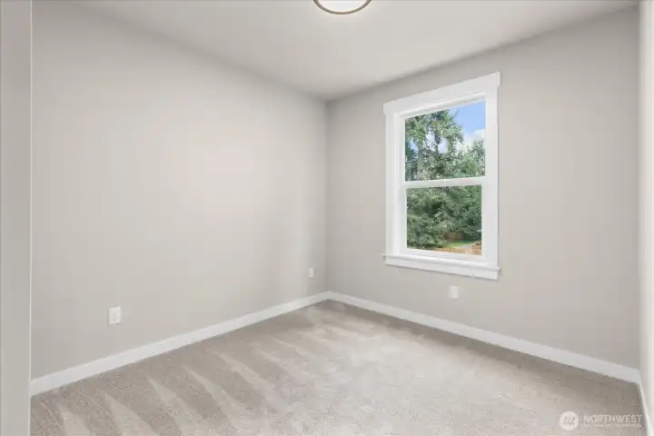 Upper Level Bedroom (1/2)