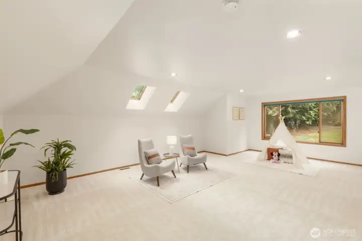 huge upstairs bedroom