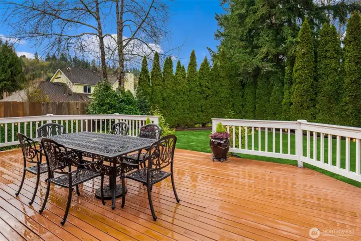 Thoughtfully curated by its original owner with sprinkler drips, mature landscape throughout the year! Every detail reflects pride of ownership and timeless craftsmanship. Thoughtfully curated by its original owner with sprinkler drips, mature landscape throughout the year! Every detail reflects pride of ownership and timeless craftsmanship.