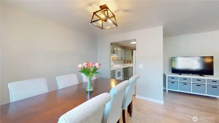 Fresh interior paint enhances the homes appeal. Fresh interior paint enhances the homes appeal.