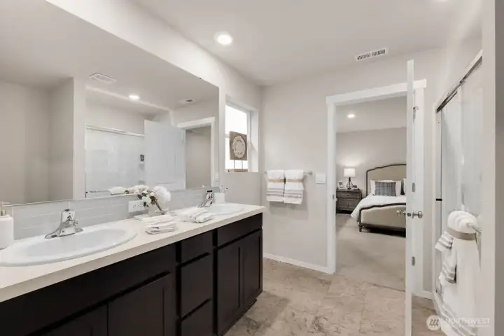 primary bath. Photos are for representational purposes only, colors and features may vary. primary bath. Photos are for representational purposes only, colors and features may vary.