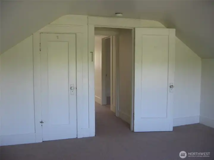 west bedroom