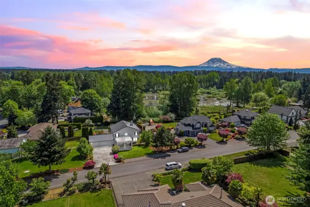 Great location, Puyallup schools, in the heart of South Hill minutes from everything.