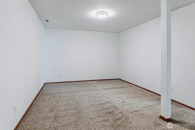 Windowless room downstairs would make a PERFECT theater room!